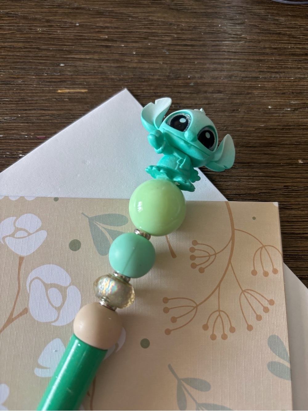 Disney Doorables: Lilo & Stitch: Stitch winter dual color handmade beaded pen